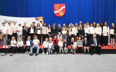 OŚMIORO NASZYCH UCZNIÓW WYRÓŻNIONYCH PRZEZ BURMISTRZA MIASTA RUMI ZA WYNIKI W SPORCIE